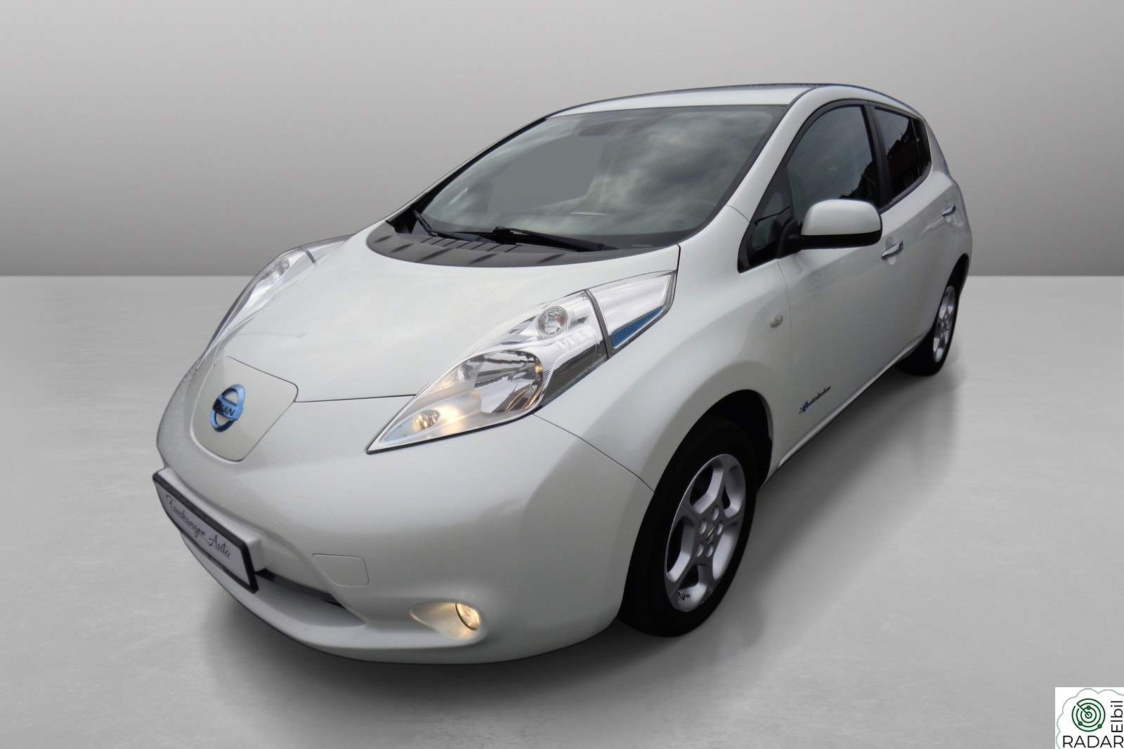 NISSAN LEAF 24kWh CRUISE NAVI RYGGEKAMERA AUX USB