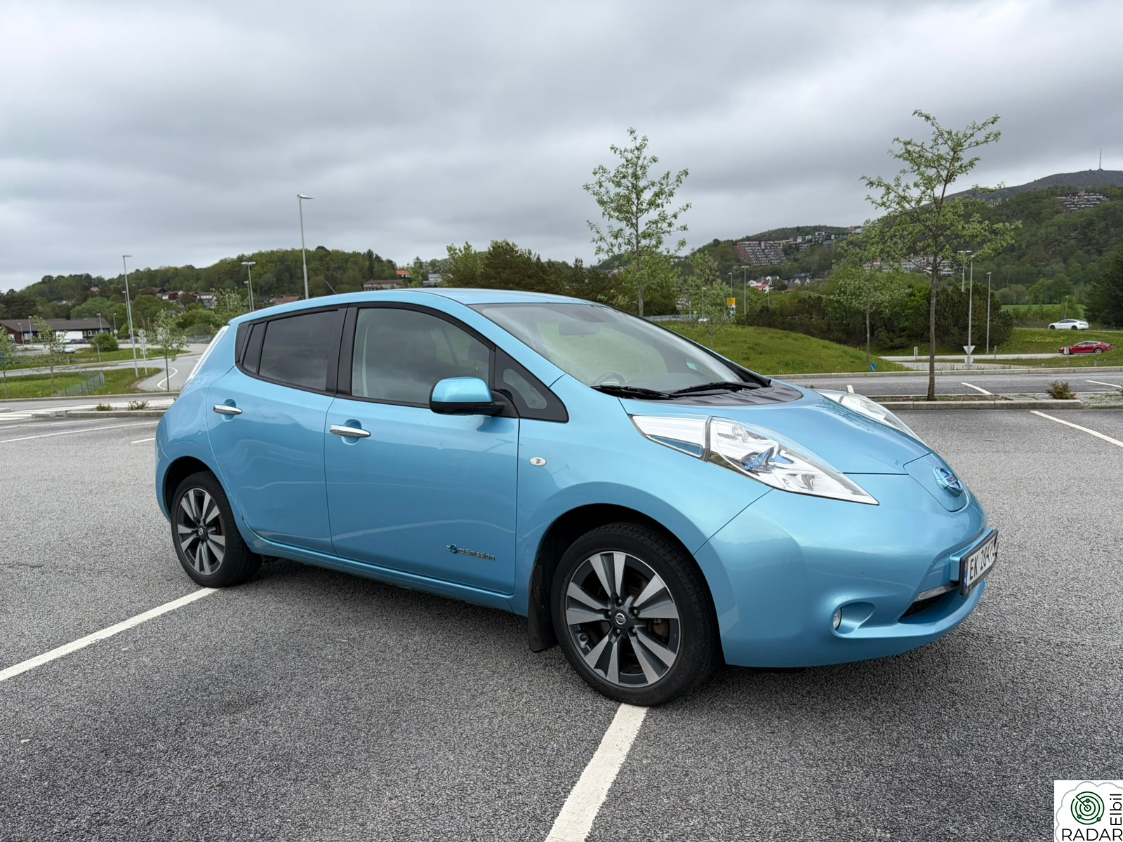 NISSAN LEAF Tekna