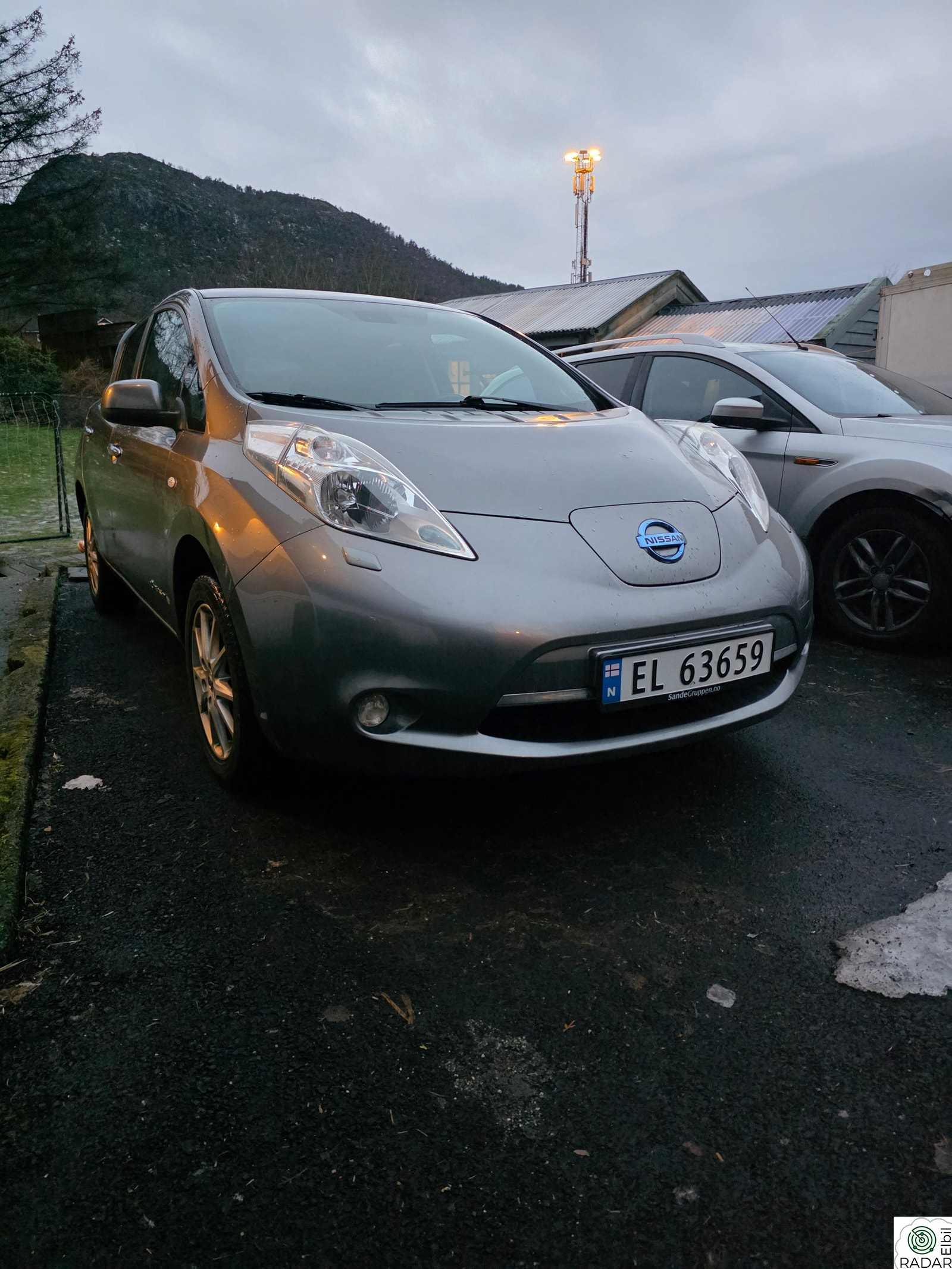 NISSAN LEAF