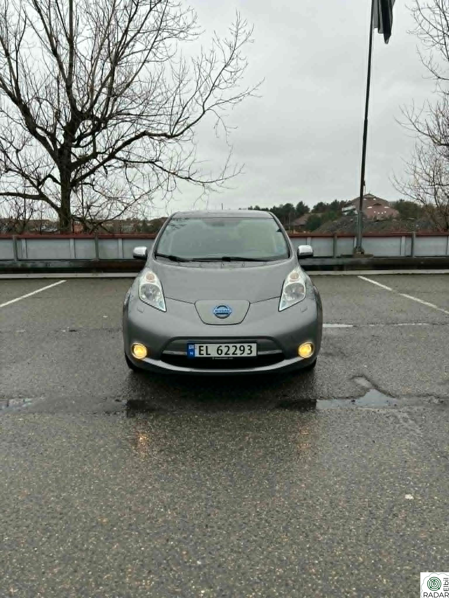 NISSAN LEAF