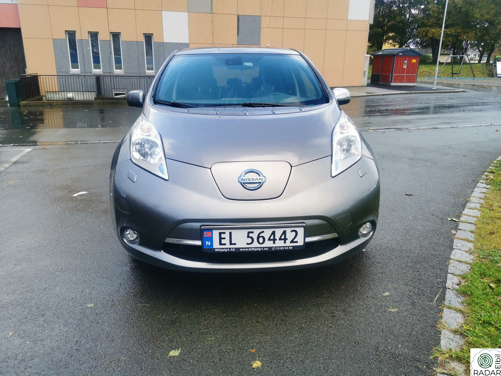 NISSAN LEAF