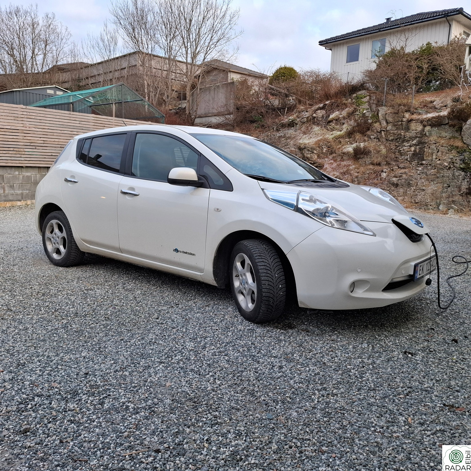 NISSAN LEAF