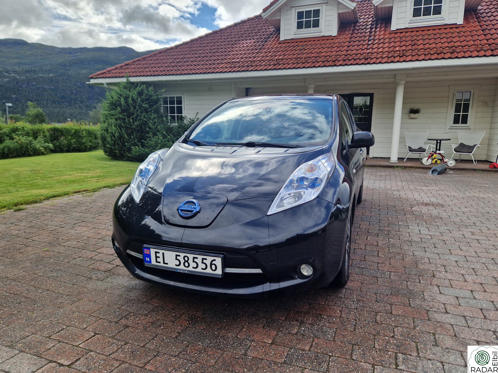 NISSAN LEAF Tekna