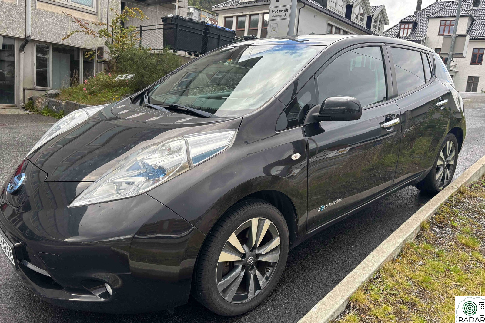 NISSAN LEAF Tekna, Skinn, NY EU, Lav km