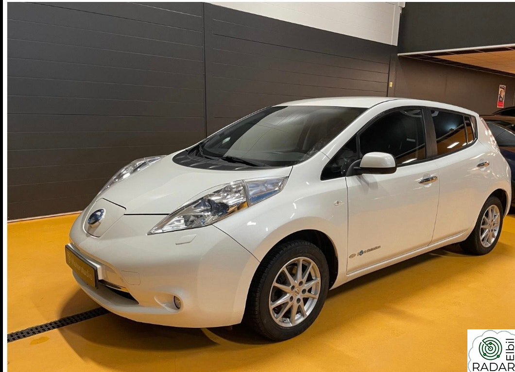 NISSAN LEAF Tekna