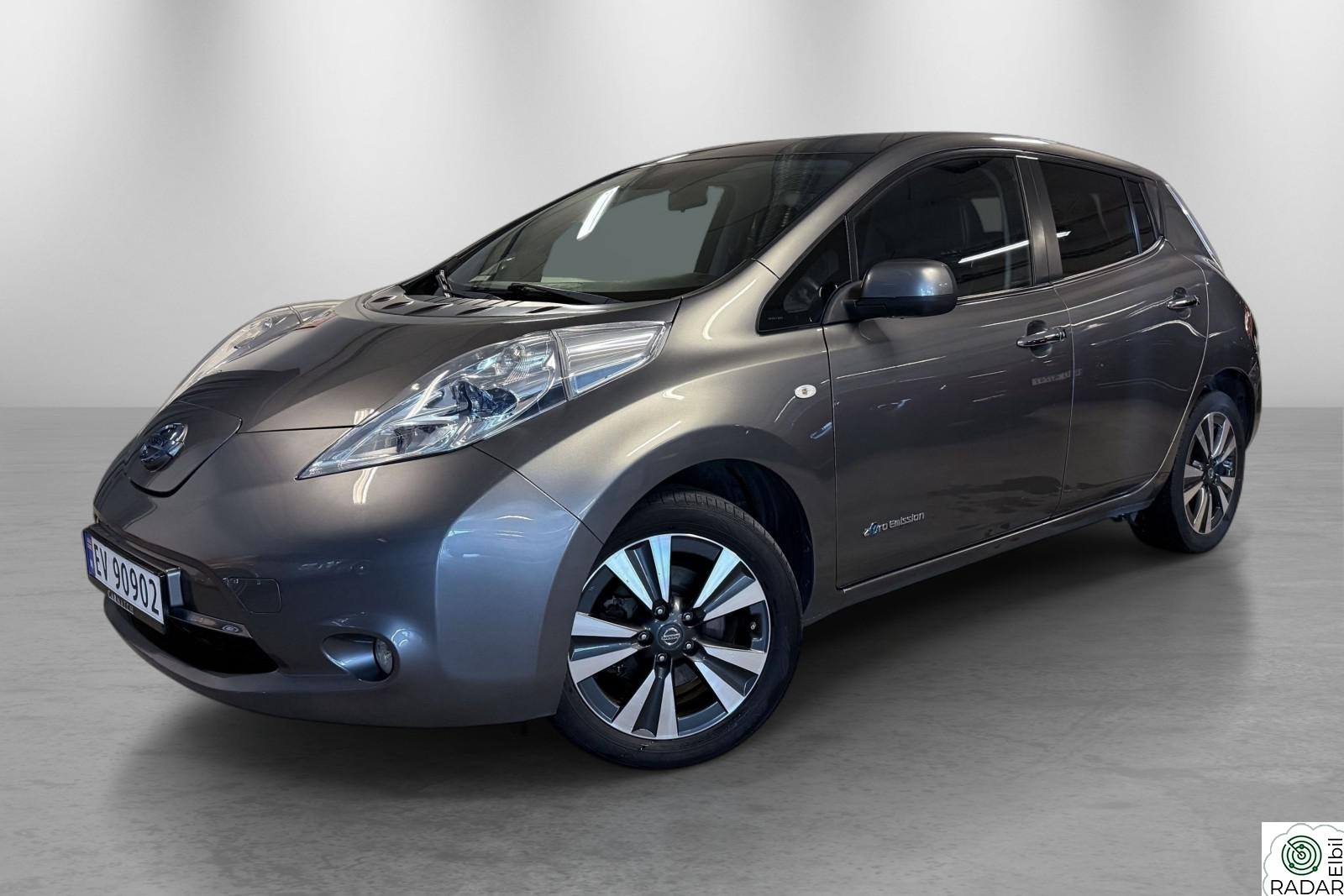 NISSAN Leaf 30kWh Tekna Skinn 360Kamera BOSE Navi V.Ratt ++