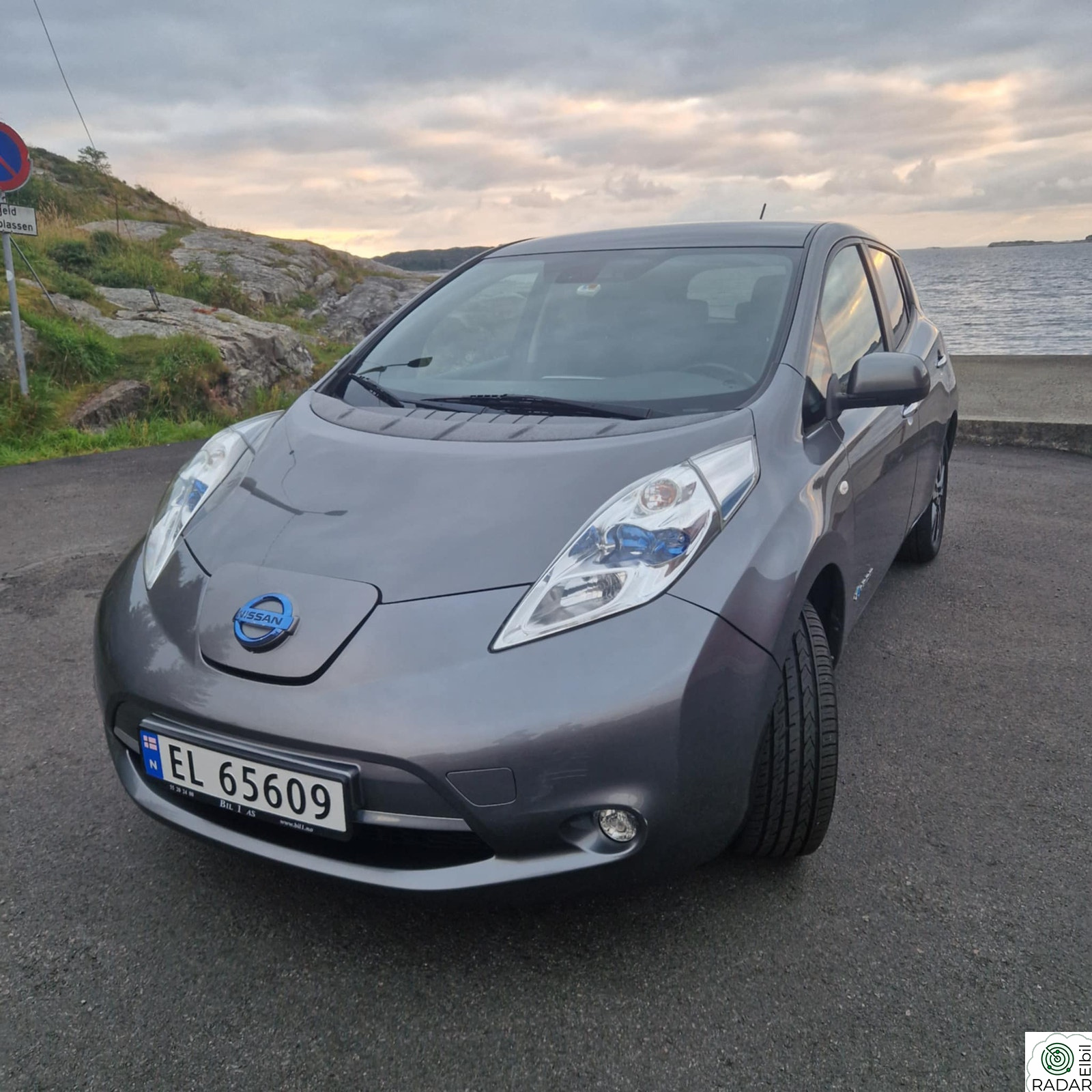 NISSAN Leaf ZE0
