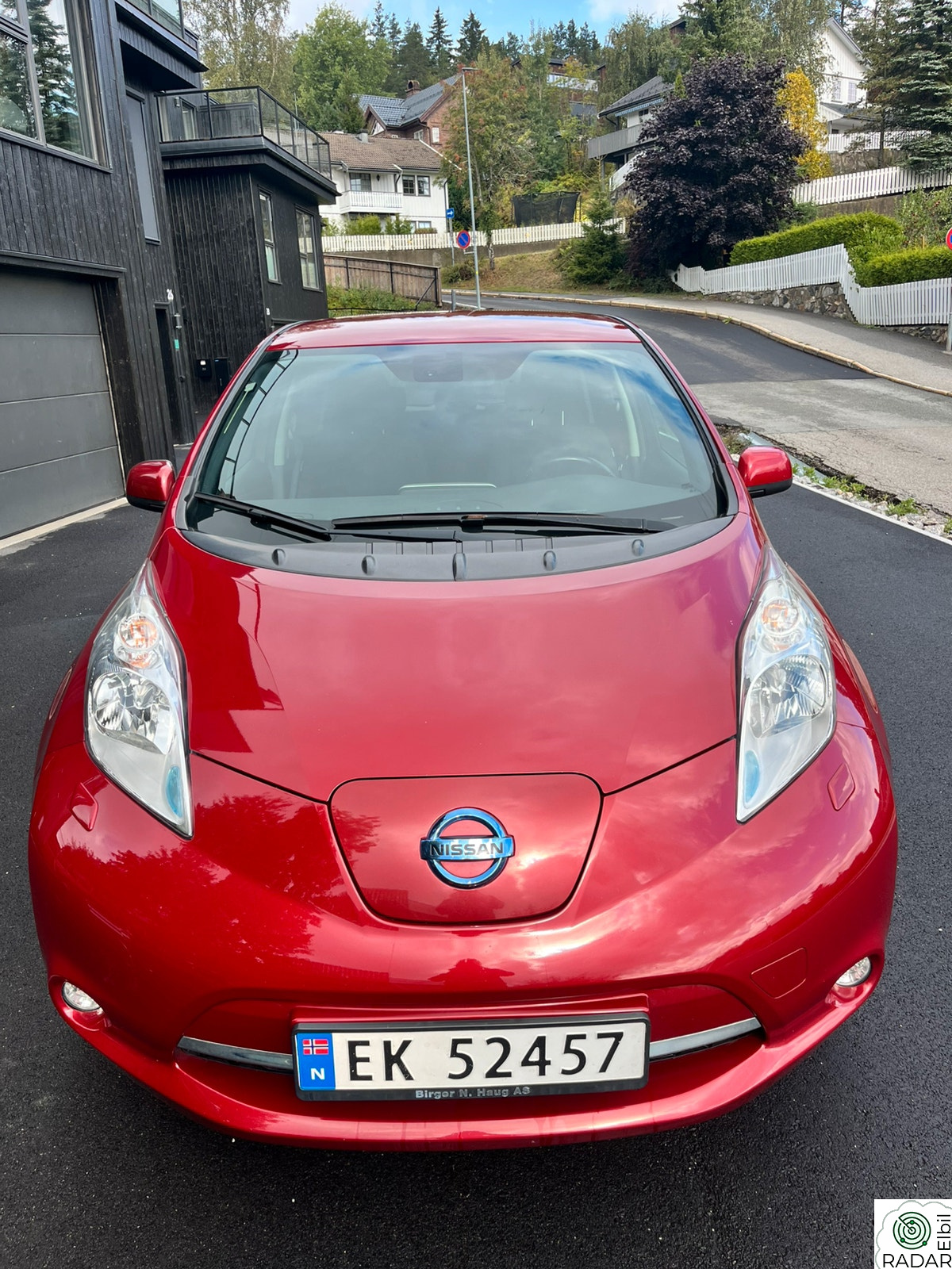 NISSAN Leaf