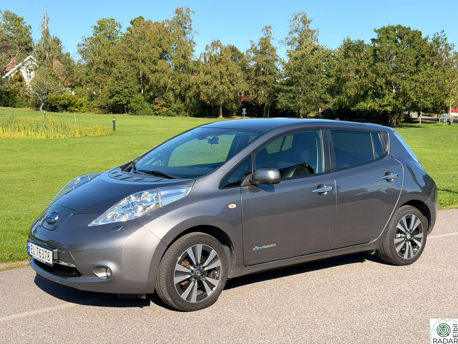 NISSAN LEAF Tekna