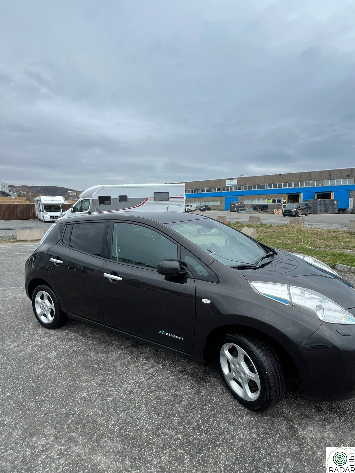 NISSAN LEAF