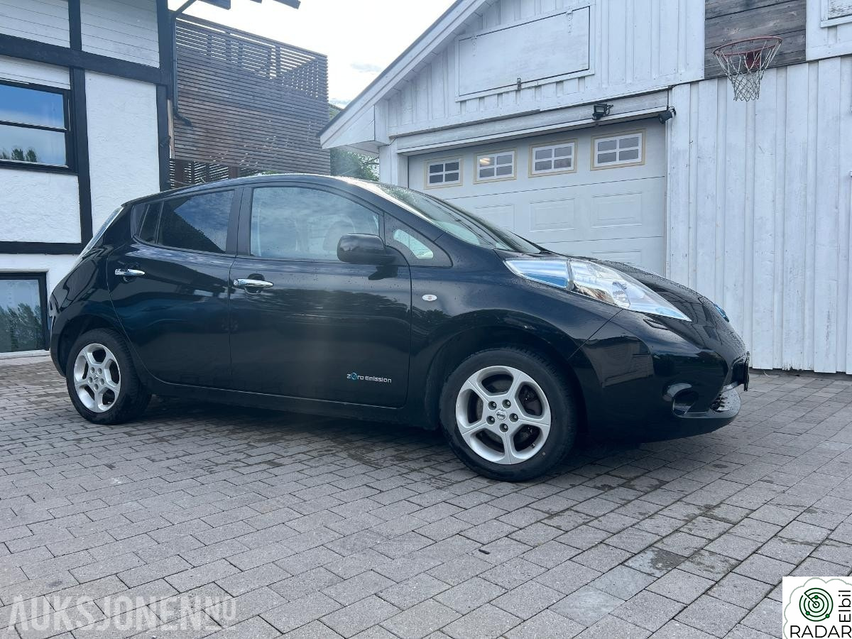 NISSAN Leaf Ryggekamera, Navigasjon, 134100km