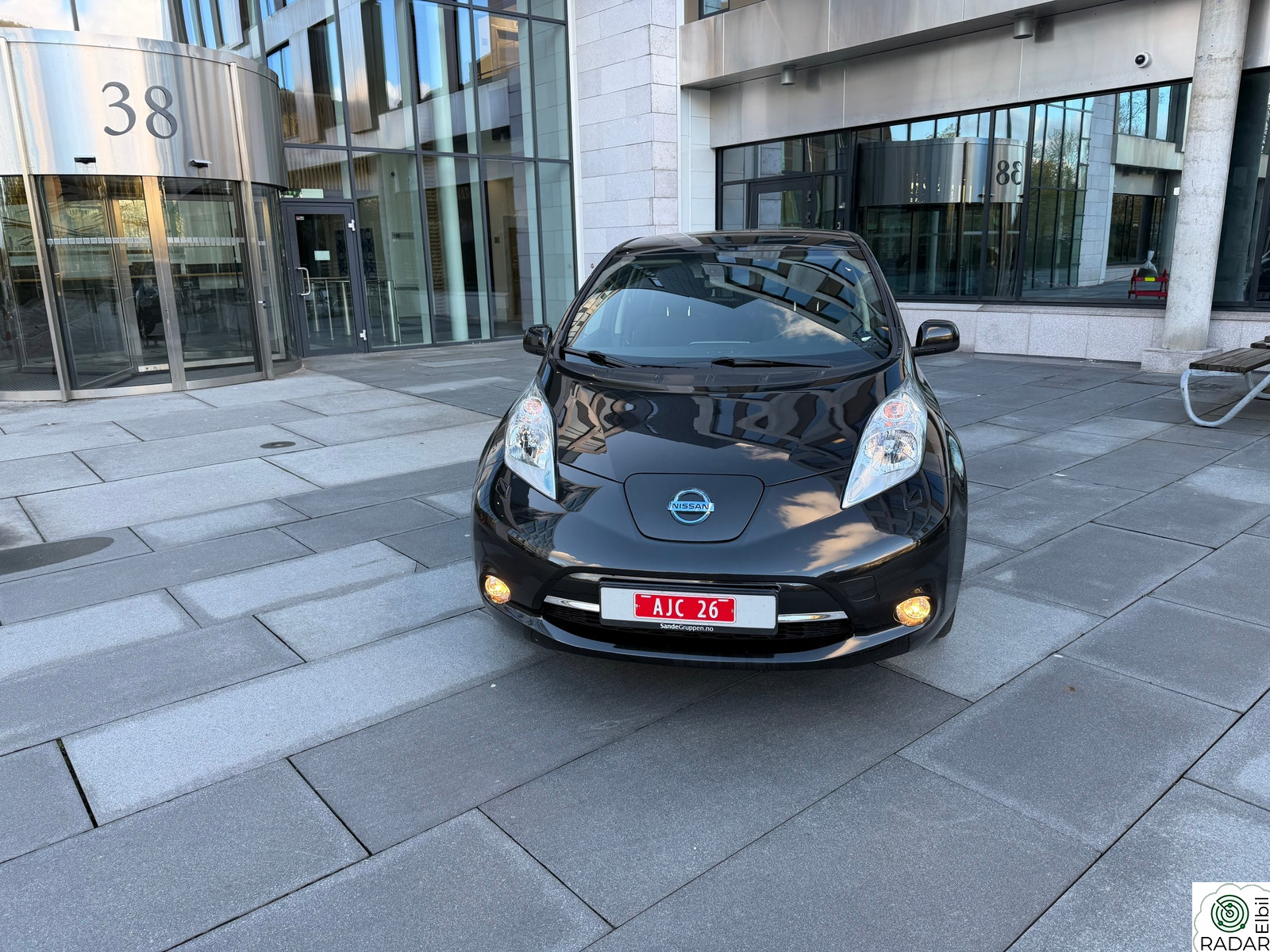 NISSAN LEAF 30kWh 30 KW / 11/12 streker / EU ok til sep 2027