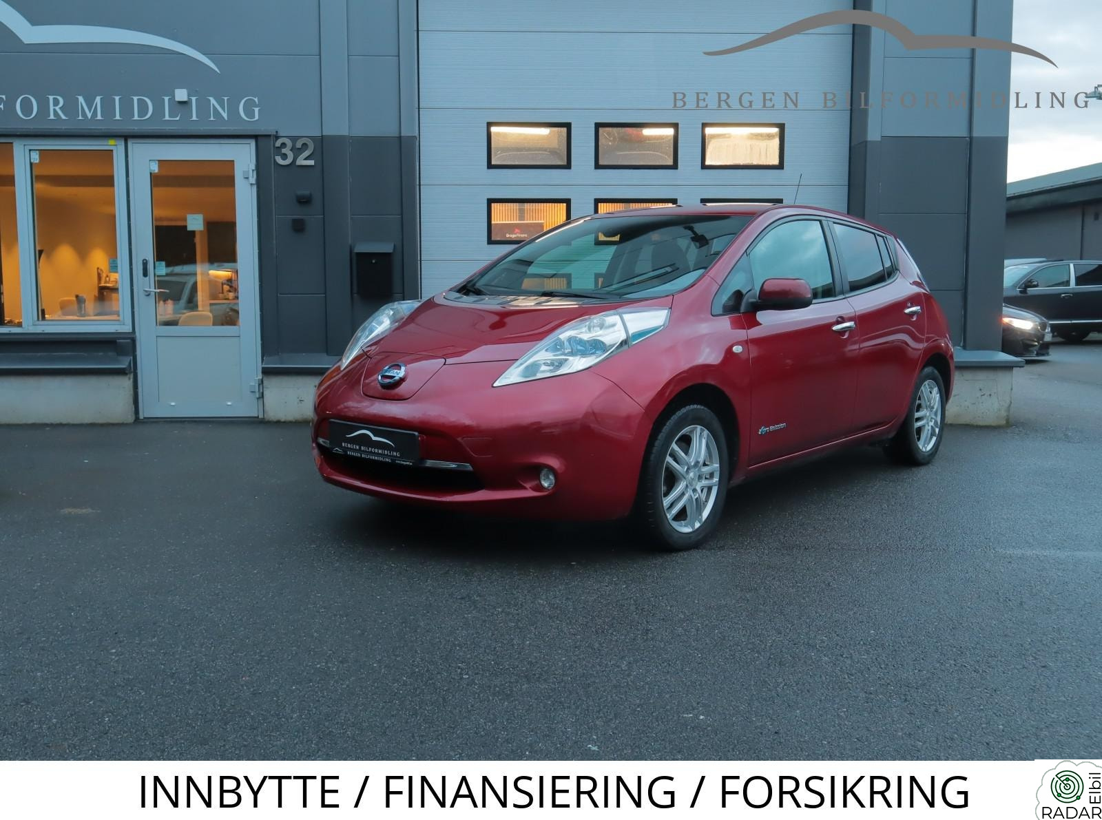 NISSAN Leaf 30kWh 30kWh/ Tekna/ Bose/ Cruise/ Skinn/ Xenon/ Navi+