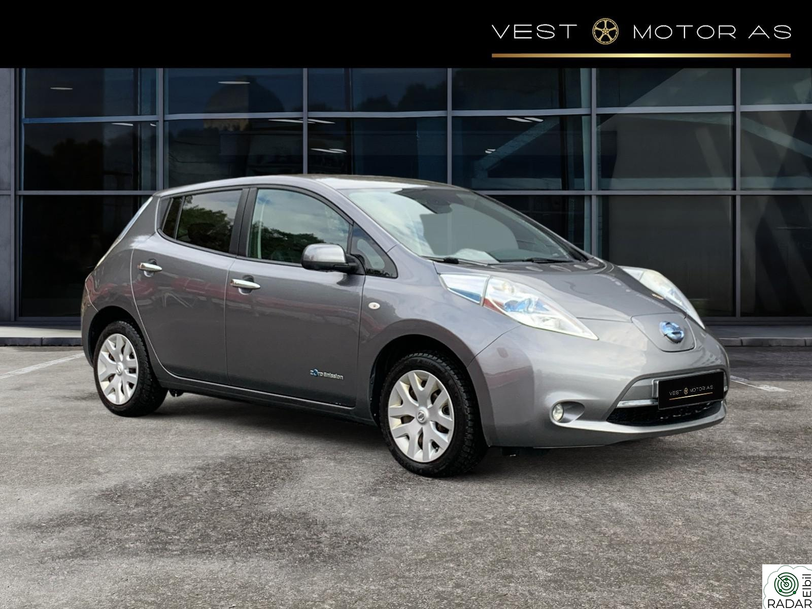NISSAN Leaf 30kWh Tekna 30kWh Toppmodell/ Skinn/ Rattvarmer/ R-Kam/ Navi+