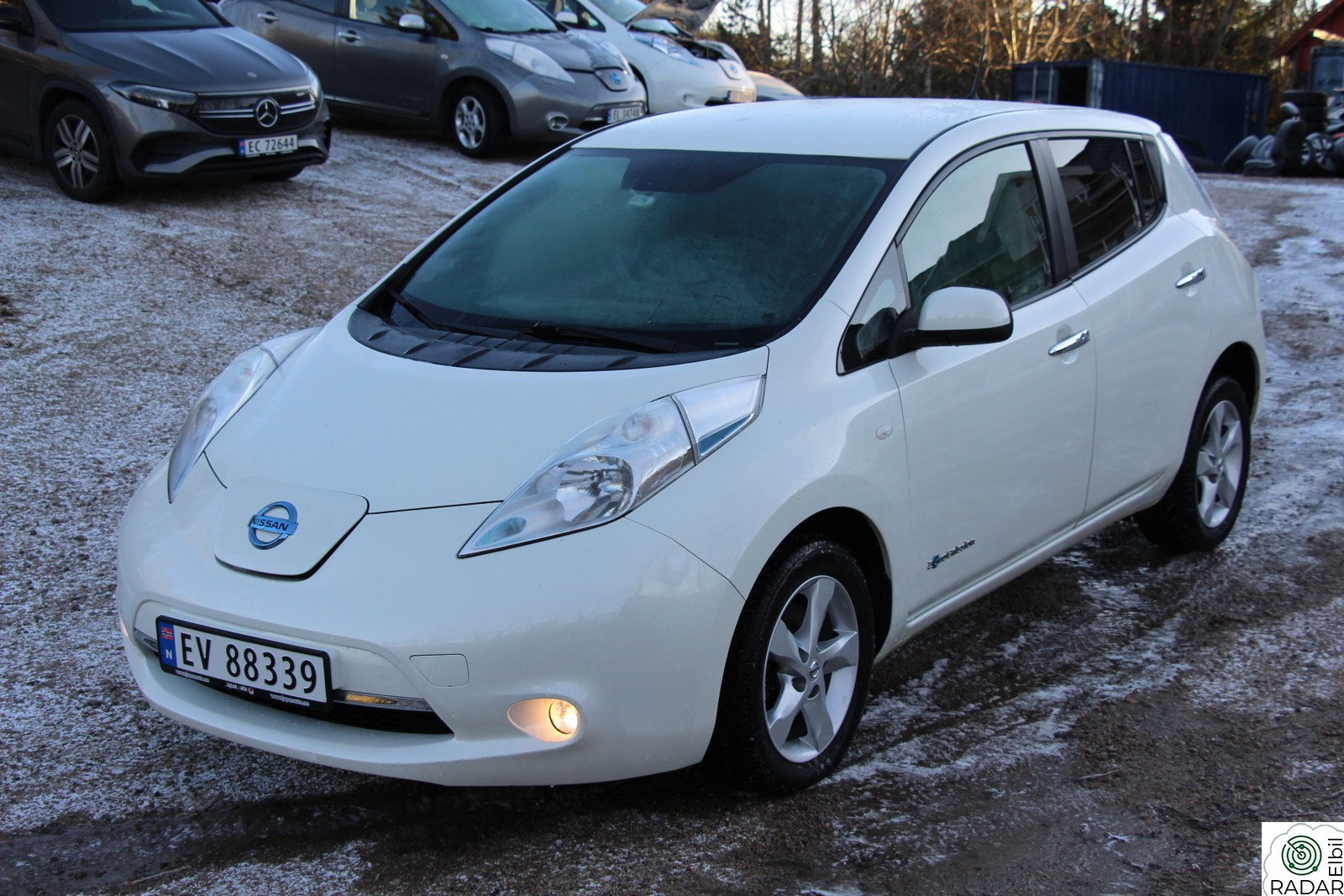NISSAN Leaf 24kWh GARANTI - 2.gen - varmepumpe - DAB