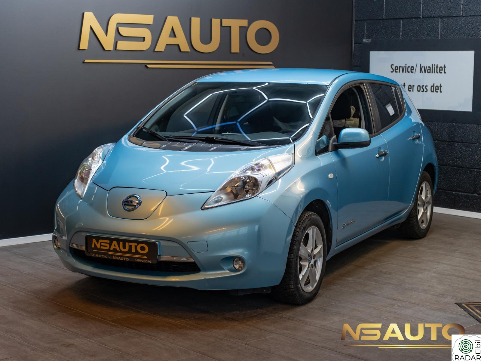NISSAN Leaf 24kWh 24kWh / 109 HK / NAVI / S&V / R. KAM / AC +++