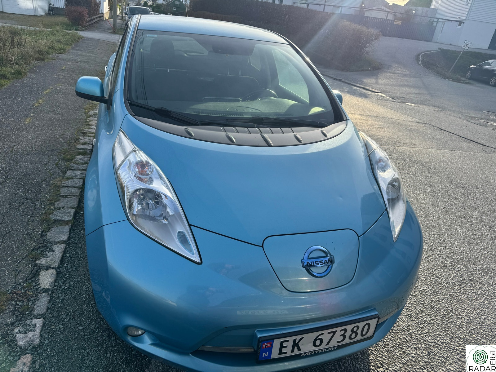 NISSAN Leaf 24kWh