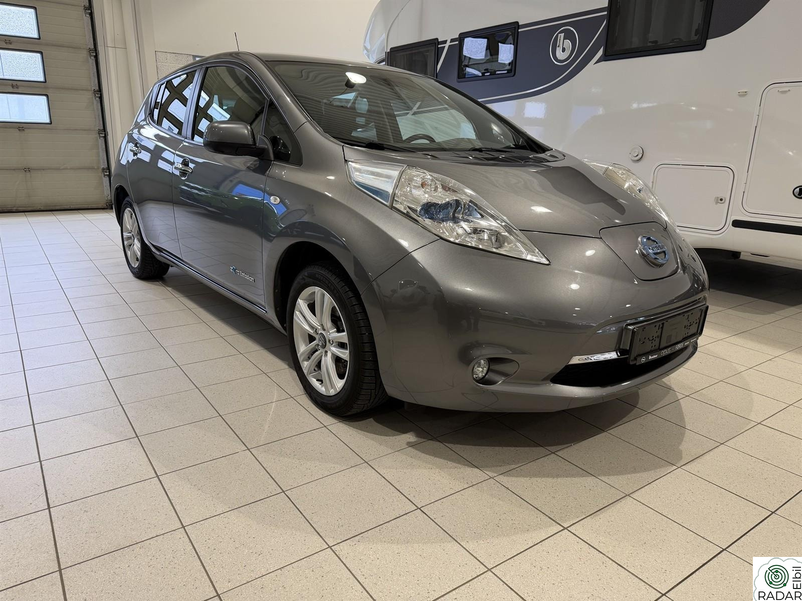 NISSAN Leaf 30kWh EL 30 kwh Tekna/Bose/skinn/360 kamera