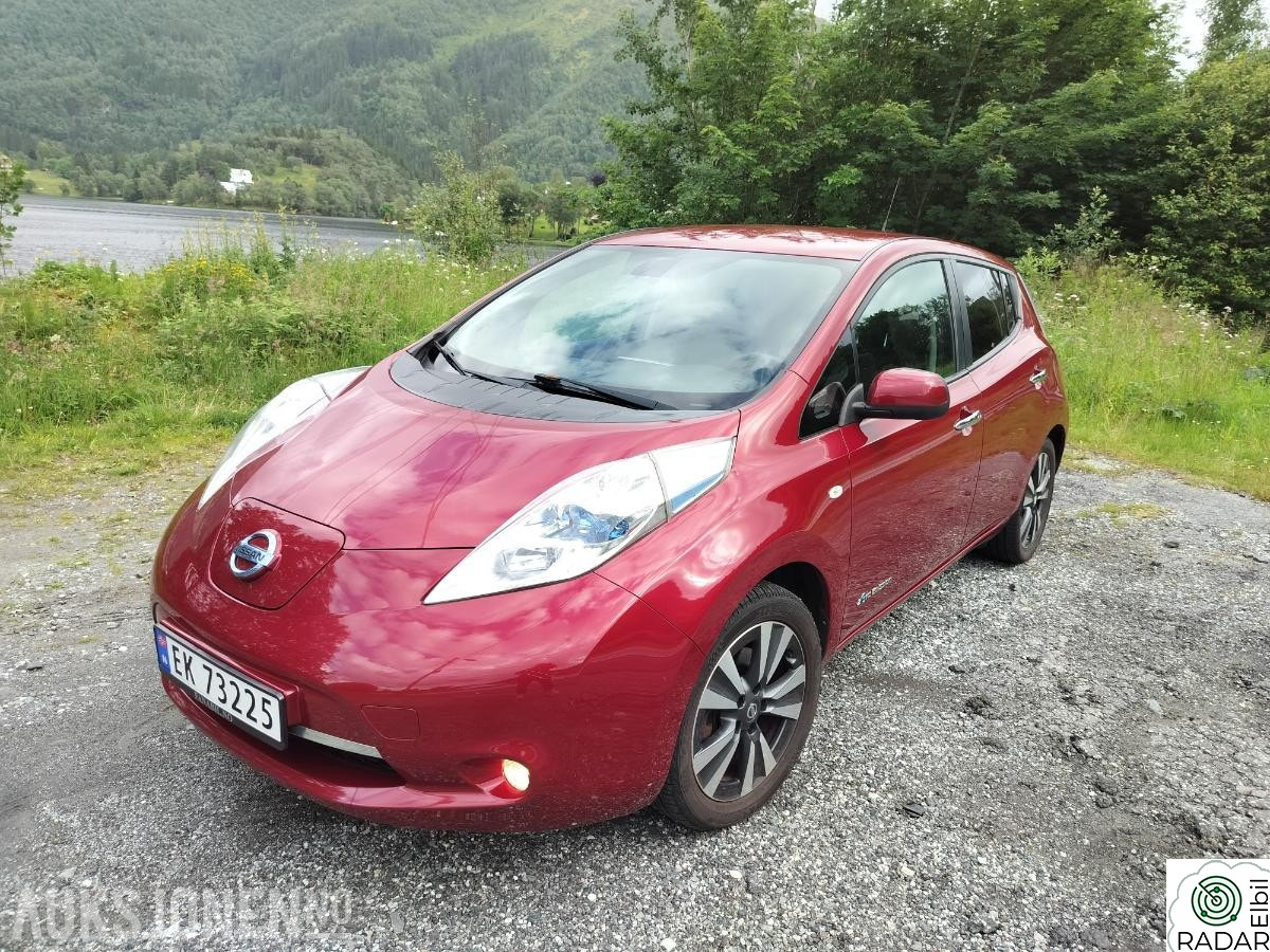NISSAN Leaf 30kWh Tekna, 148591km, Bose, Skinninteriør, S+V dekk