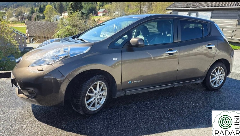 NISSAN LEAF 30kWh Tekna 30kWh