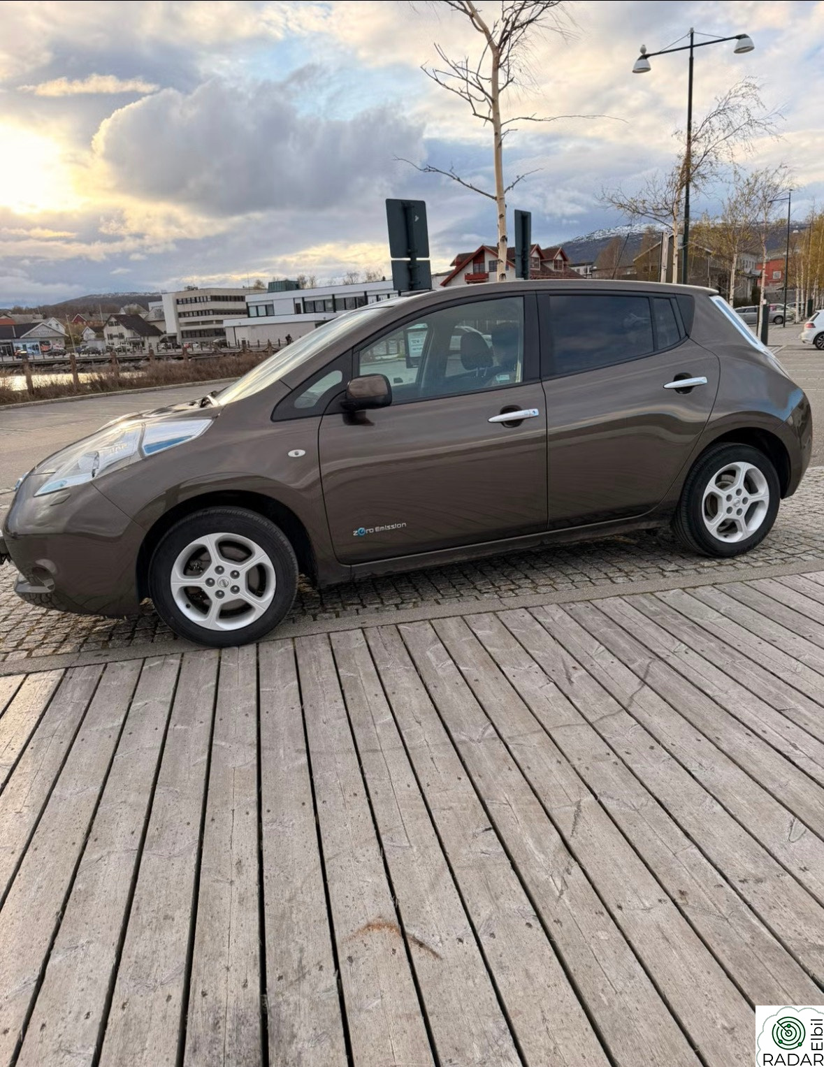 NISSAN LEAF 24kWh Acenta 24kWh