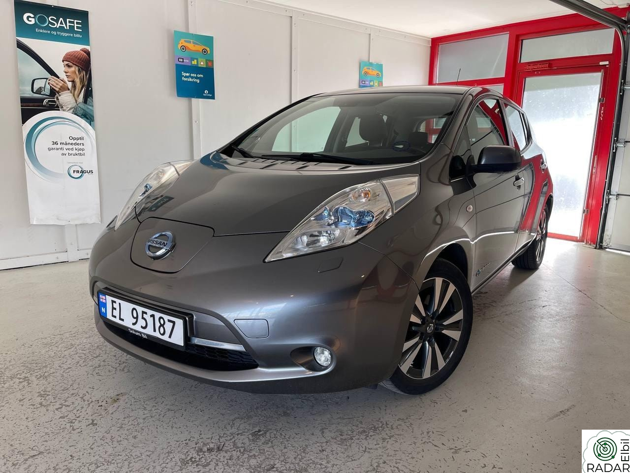 NISSAN LEAF 30kWh EU 10.2026 / 30 KW / NAVI / R.KAM / CRUISE / SE PRIS ++