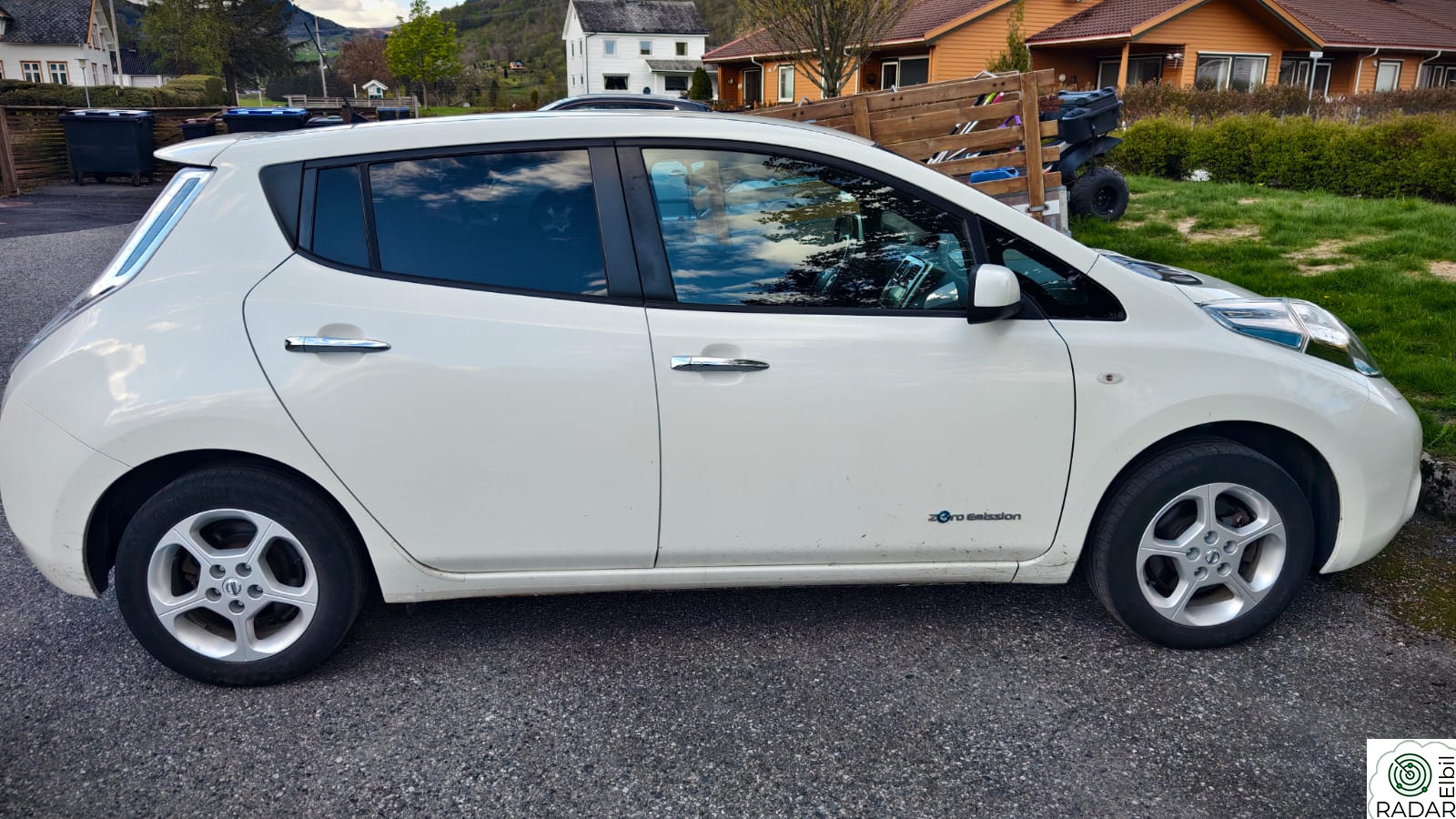 NISSAN Leaf 24kWh Tekna 24kWh (K)
