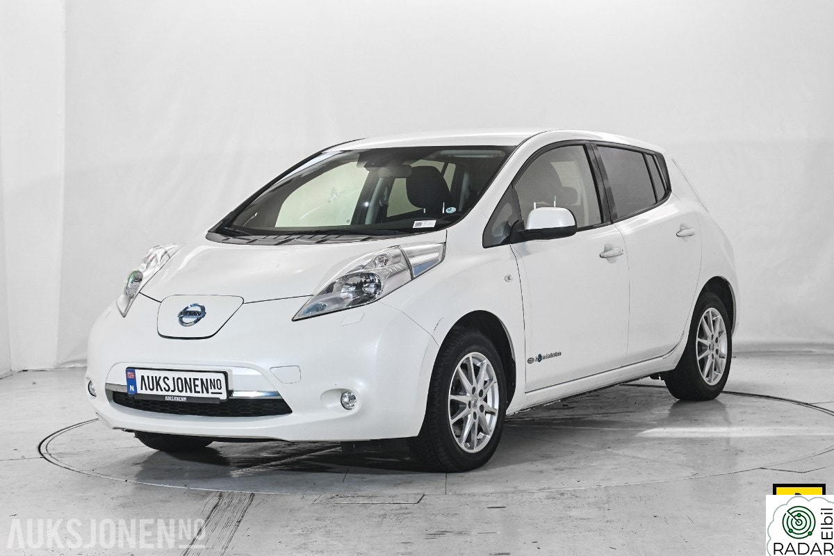 NISSAN LEAF 24kWh KAMERA CRUISE VARMER RATTVARME NAVI