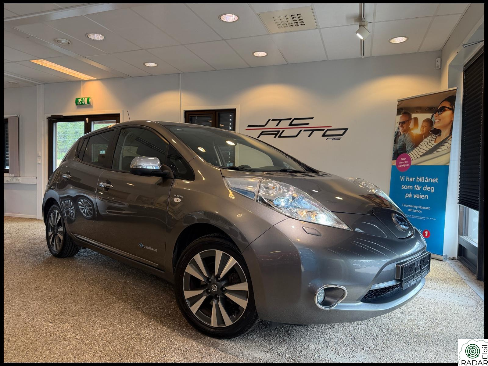 NISSAN LEAF 30kWh 30kWh / Nordic / Bose / 360 kamera / 10/12 streker