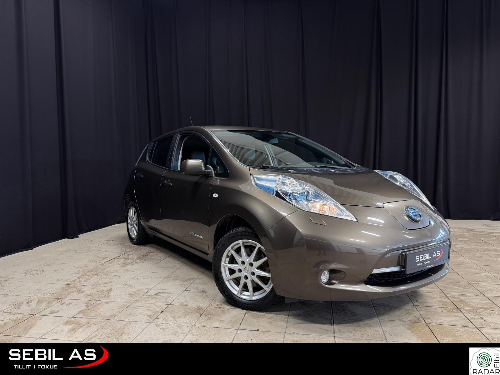 NISSAN LEAF 30kWh 30kWh 360Cam/Rattvarme/Cruise/Bose/Leveres med NY EU++