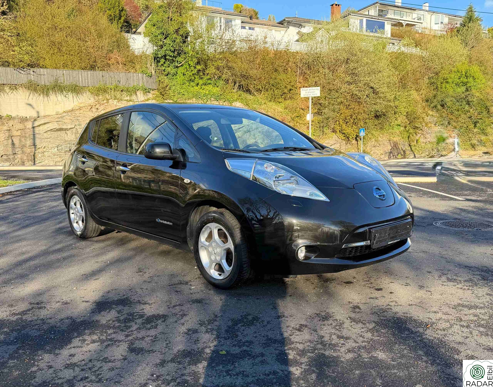 NISSAN Leaf 30kWh LEAF/30KWH/DAB/RYGGEKAMERA/NAVIGASJON/S+V/NY EU/SE PRIS