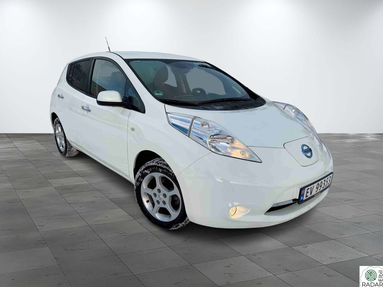 NISSAN Leaf 30kWh 30kWh EU-OK. 08.03.27/VARMEPUMPE/R-KAMERA/S&V