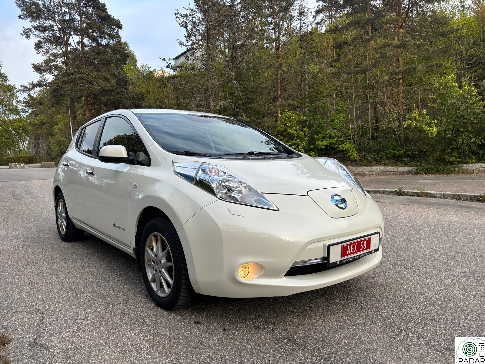 NISSAN LEAF 30kWh Acenta 30kWh/1eier/Velholdt/Navi/DAB/Cruise/EU02.27