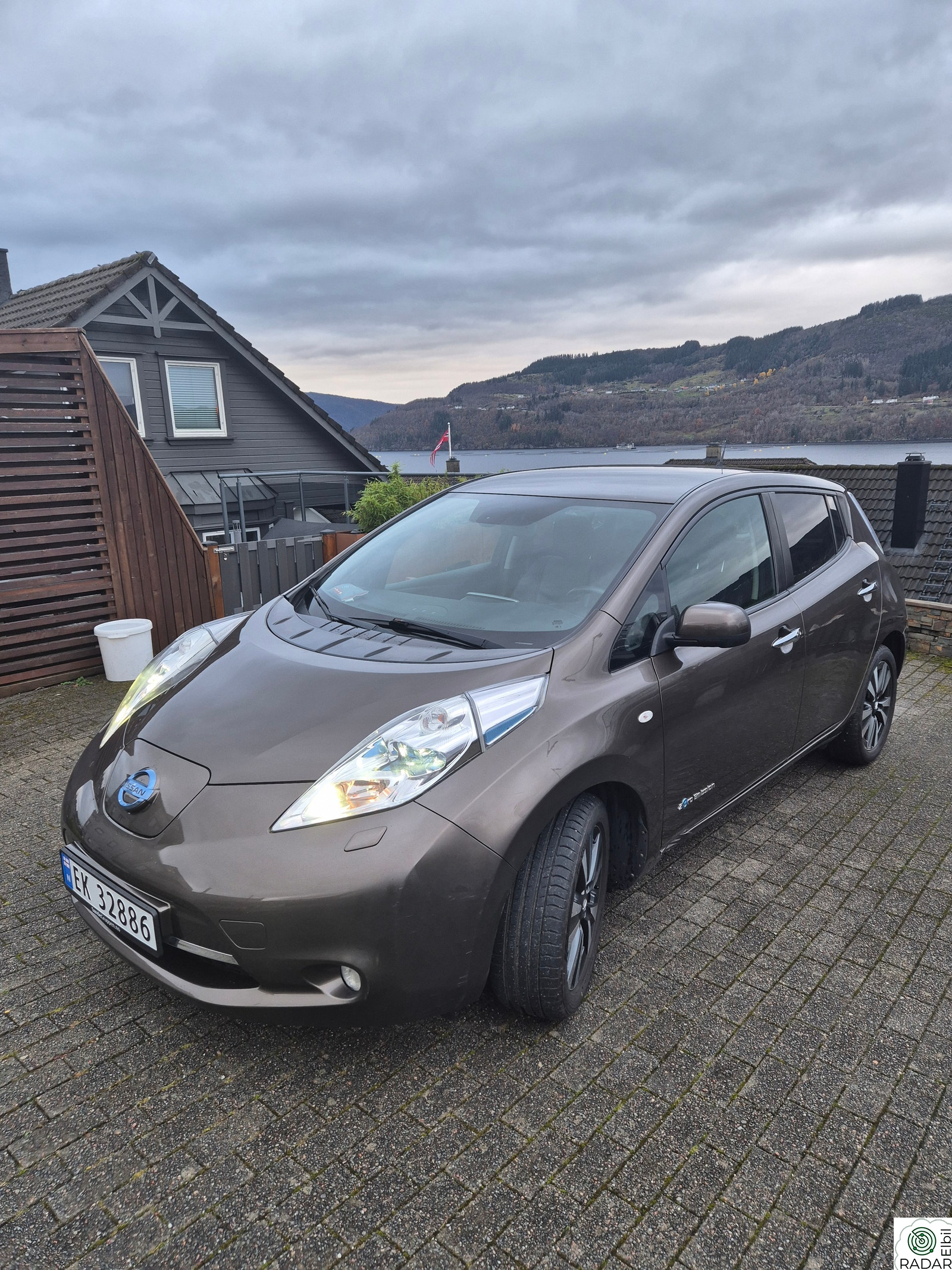 NISSAN LEAF 24kWh Tekna 24kWh