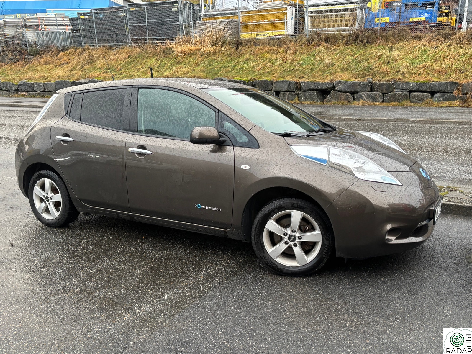 NISSAN LEAF 30kWh Acenta 30kWh Kamera Cruise Alu EU 2027