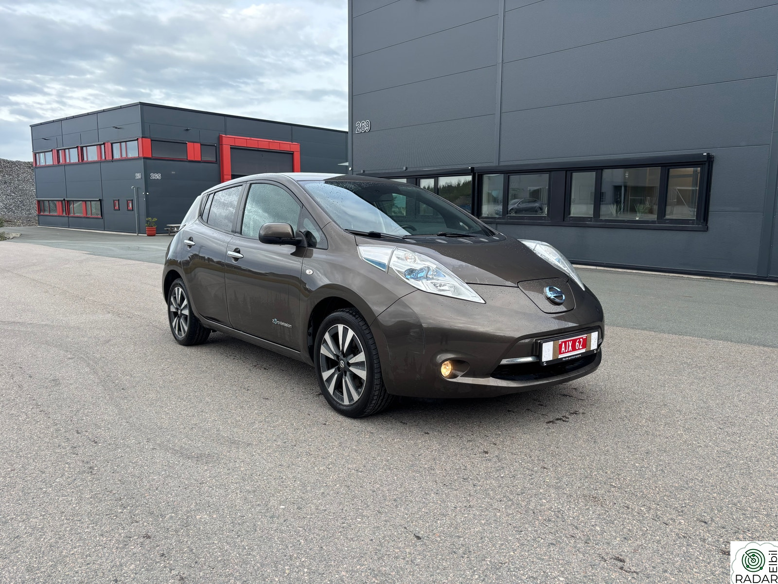 NISSAN Leaf 30kWh Tekna 30kWh /Skinn/Bose/Lav km