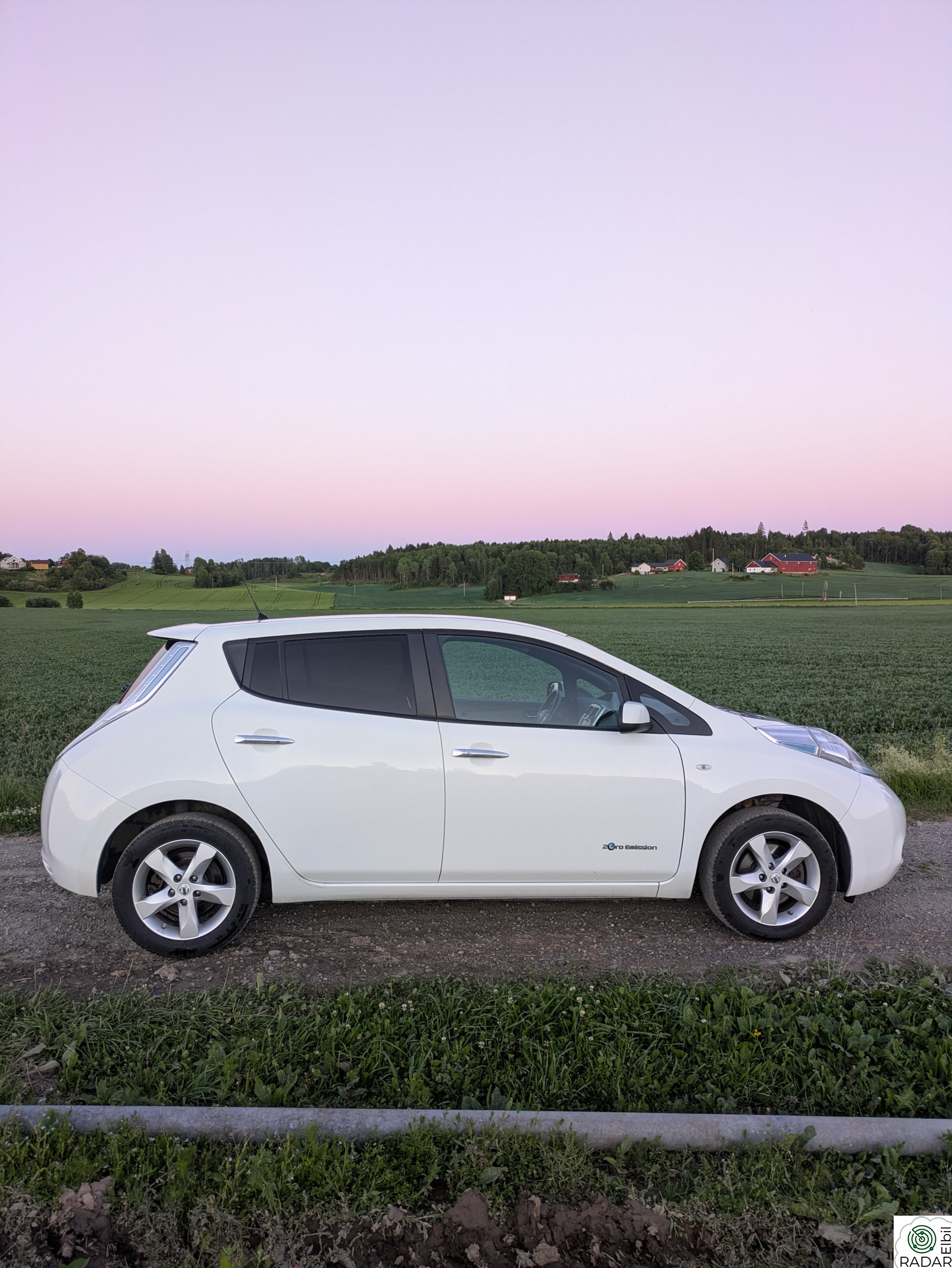 NISSAN Leaf 30kWh 30 kWh / 10/12 streker / 1 eier 2020-2026 / Varme ratt