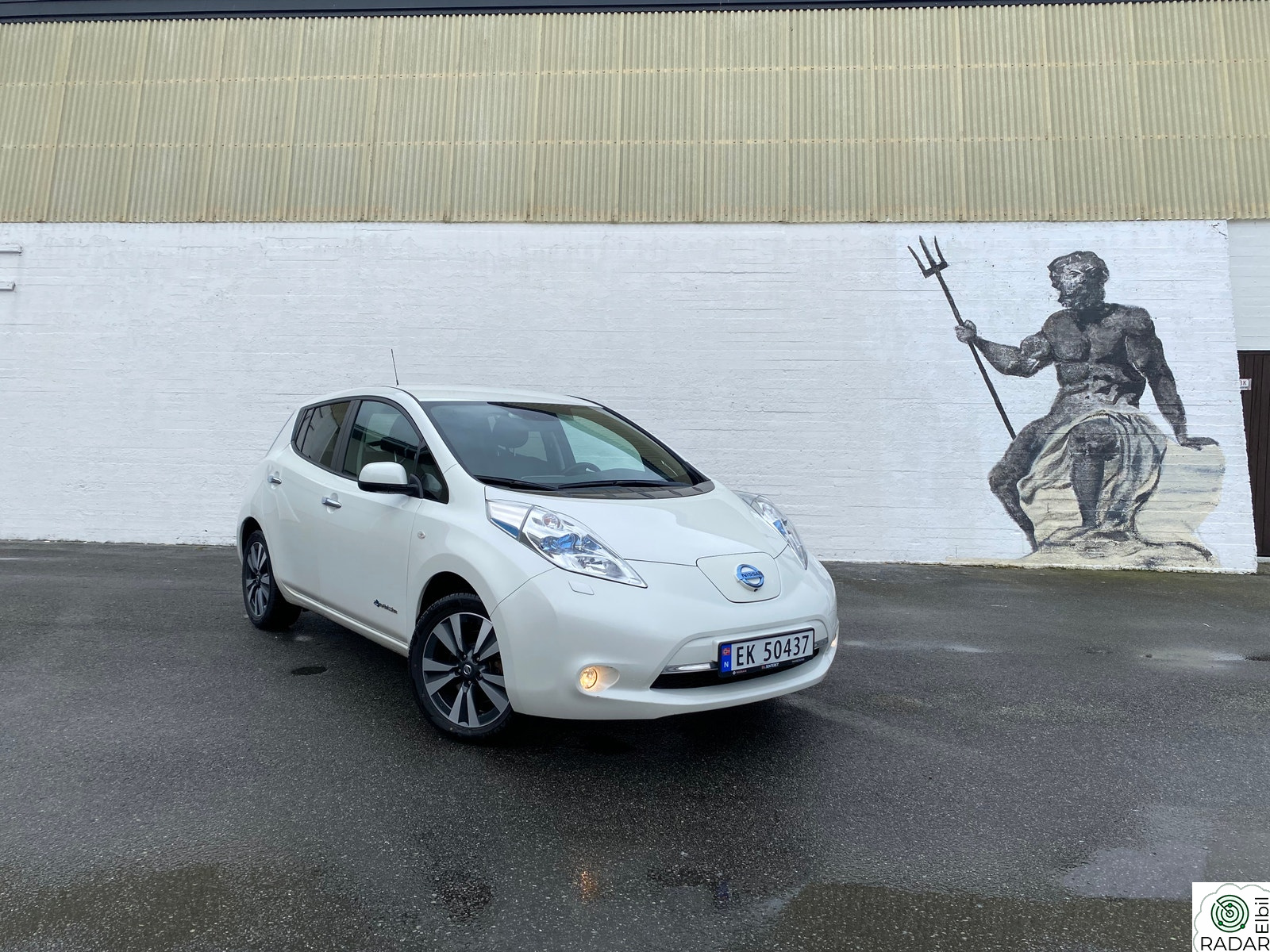 NISSAN LEAF 30kWh Tekna 30kWh/BOSE/360 Kamera/Batteri 11 av 12