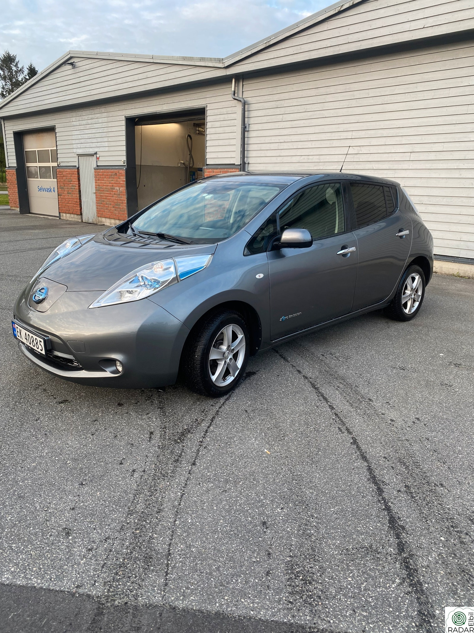 NISSAN Leaf 30kWh Tekna 30kWh - toppmodell, 12/12 streker, Eu til 2027