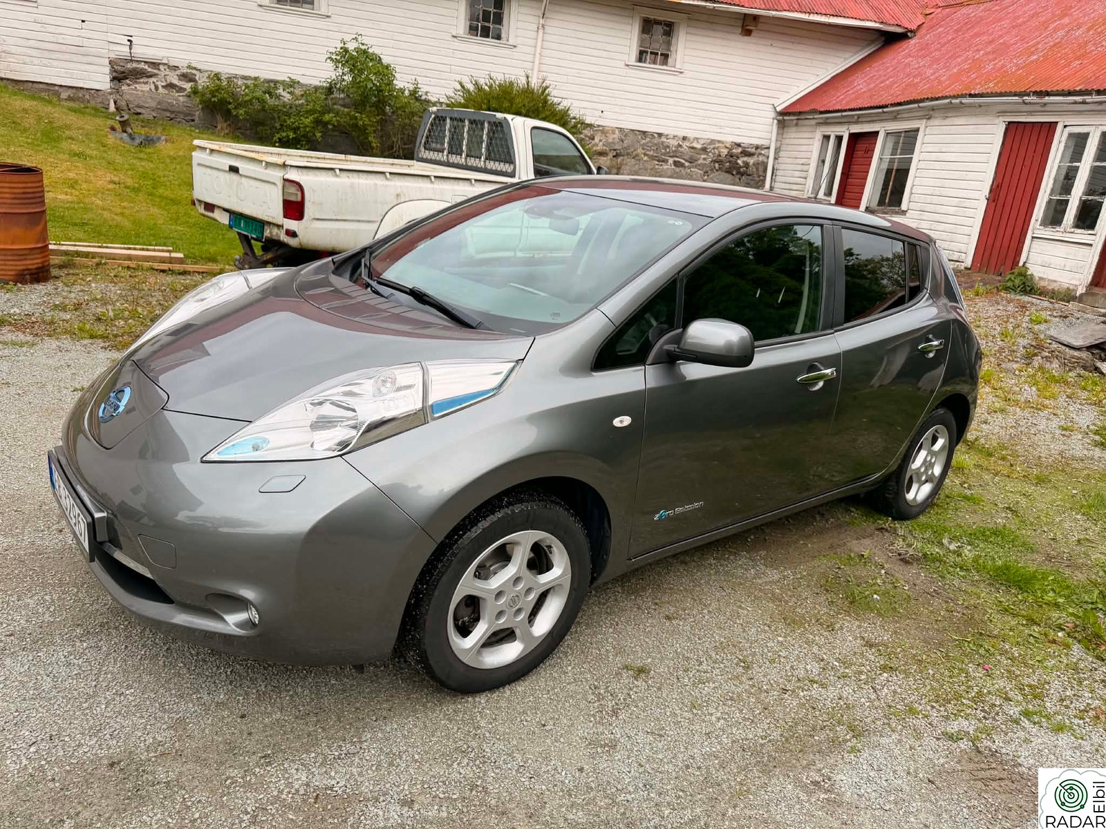 NISSAN Leaf 24kWh ZEO