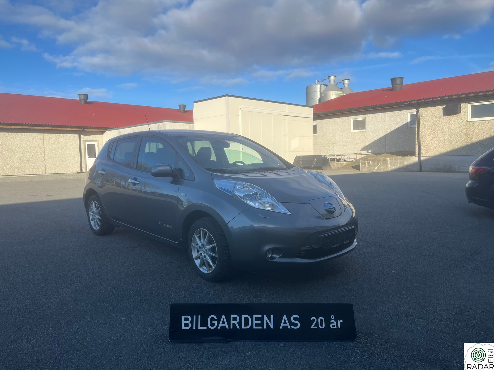 NISSAN LEAF 24kWh Tekna , Batteri 11 streker, VELHOLDT,  BILLIG !