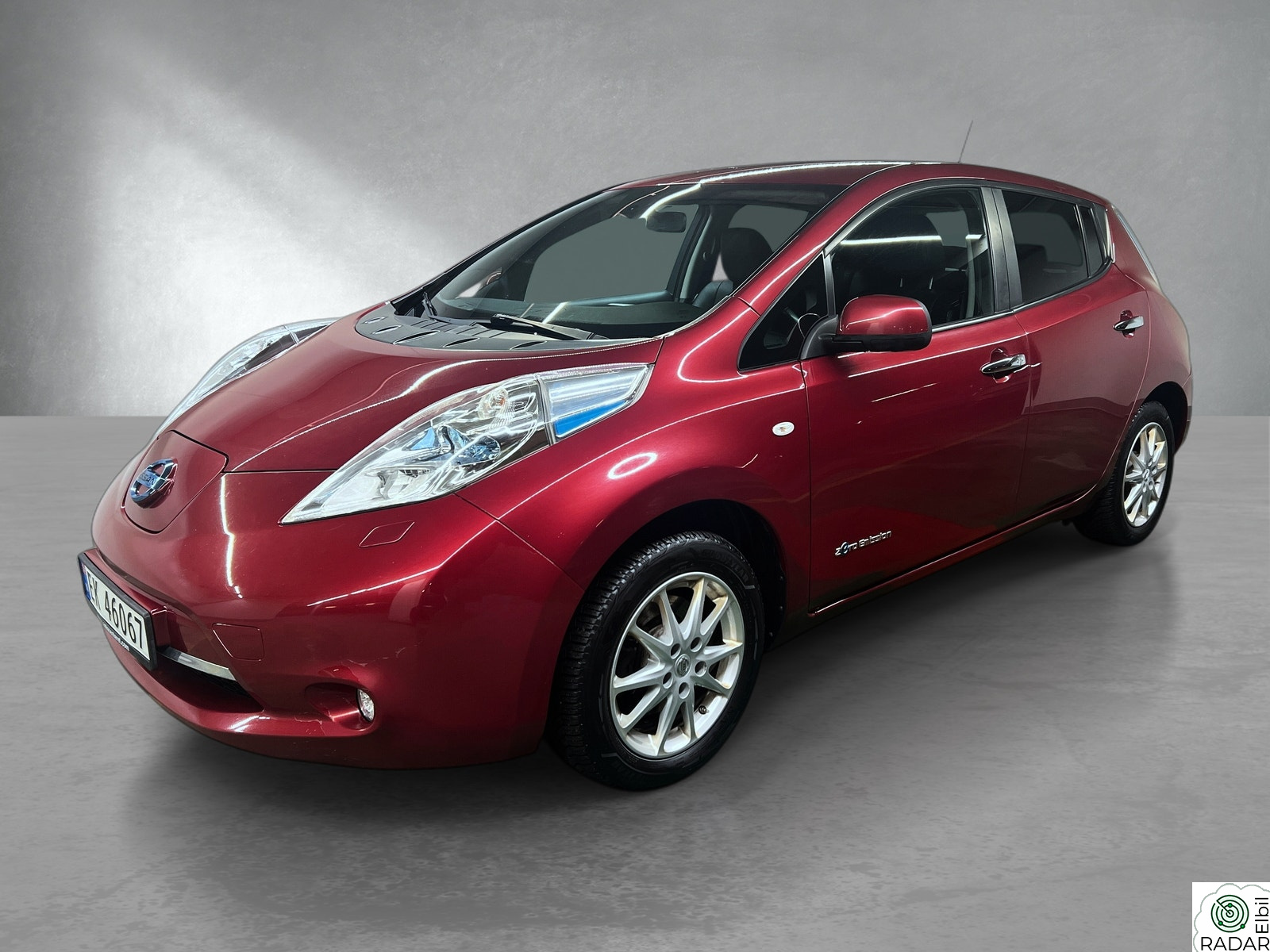NISSAN LEAF 30kWh Tekna 30 kw Tekna // Skinn // Kamera // DAB+ // Cruise