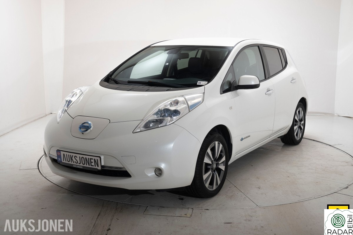 NISSAN LEAF 30kWh 30 KWH TEKNA NAVI CRUISE 360-KAMERA RATTVARME DAB SKINN