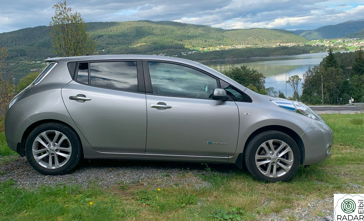 NISSAN LEAF 30kWh Tekna 30kWh