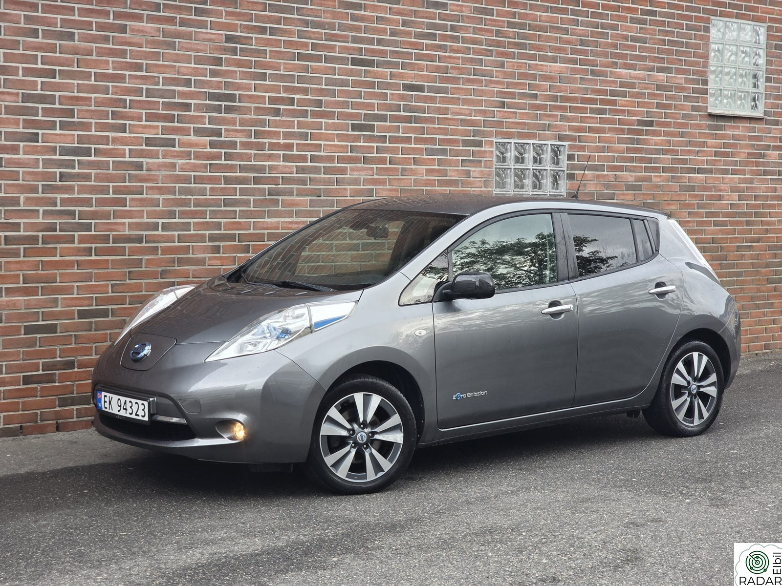 NISSAN Leaf 30kWh Tekna 30kWh*Nylig EU*Lav Km