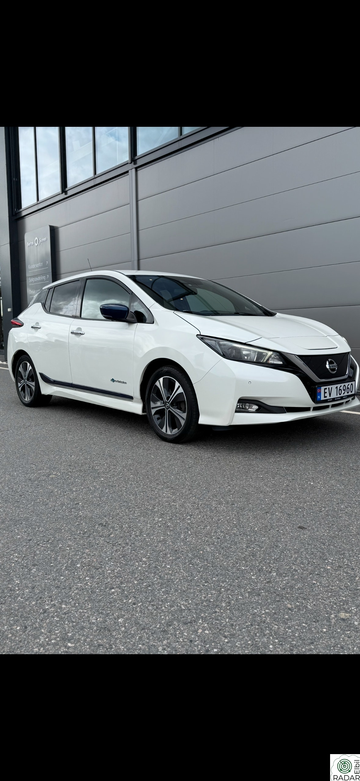 NISSAN LEAF 40kWh 40kWh varme i ratt,varme i alle seter,navi, 1 eier