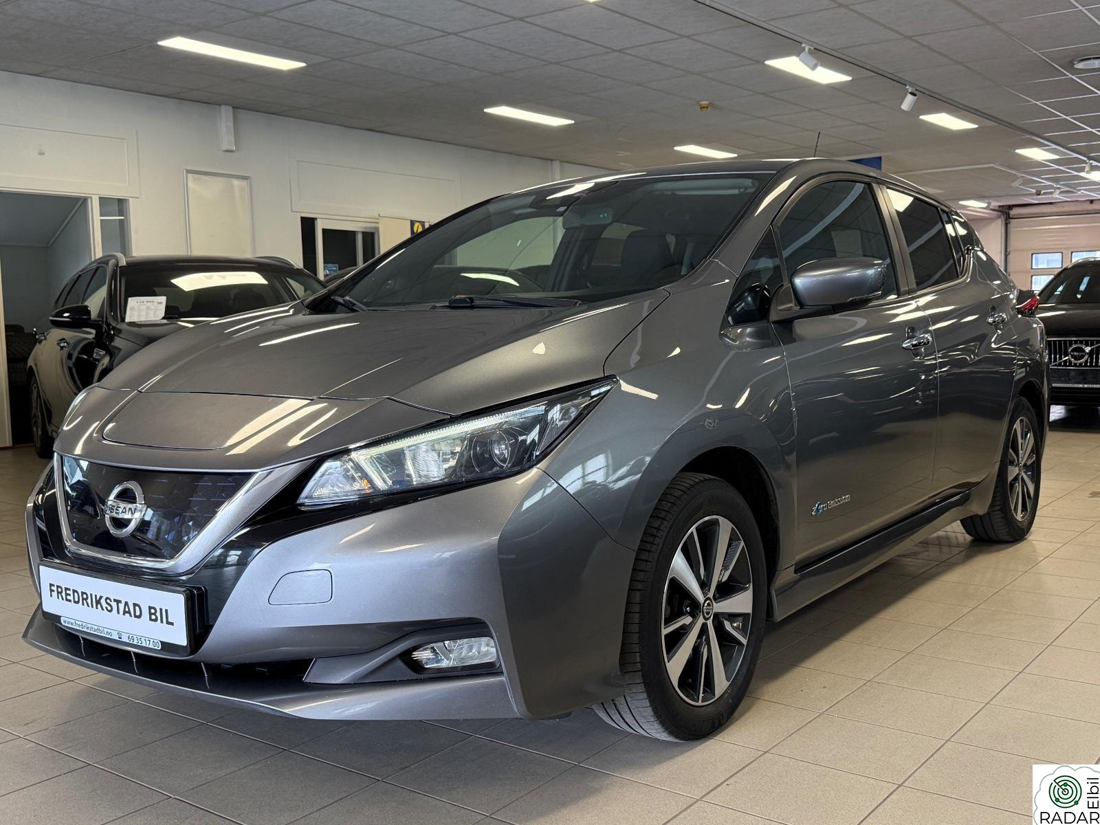 NISSAN Leaf 40kWh 40KWH-AUTOMAT-LAUNCH EDITION-KAMERA-NAVI-ACC-NY EU