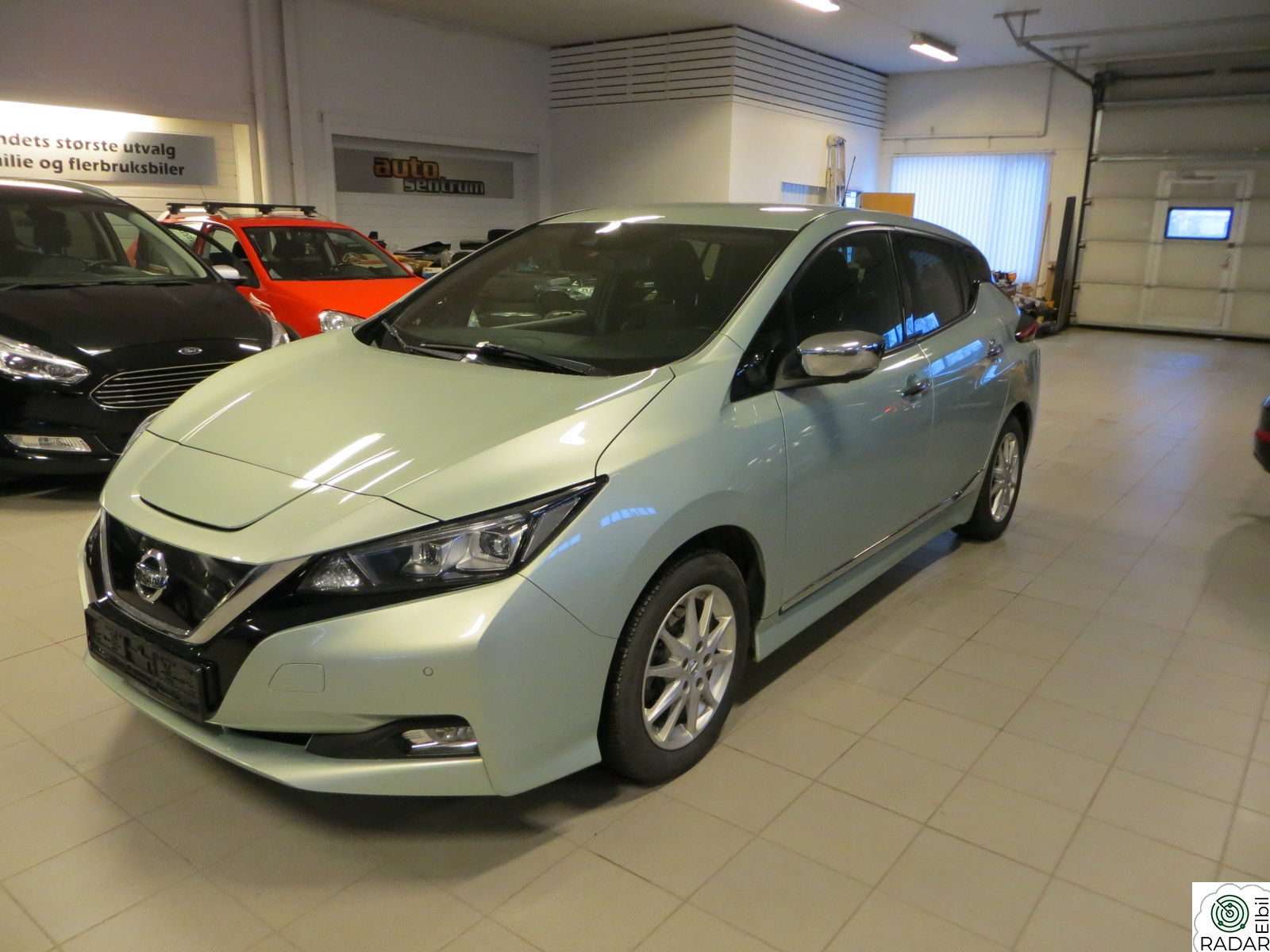 NISSAN LEAF 40kWh 40kWh N- 270 km |Keyless |Kamera |Navi |Acc |++