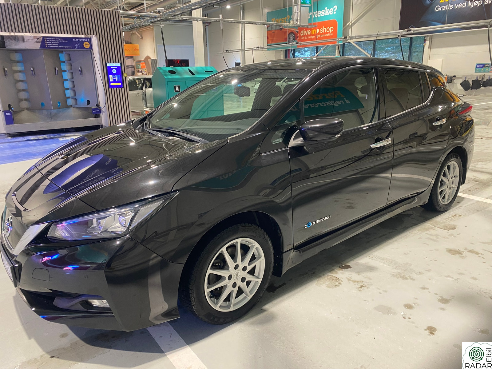NISSAN LEAF 40kWh Pen!40kWh Launch Ed.ProP.ACC.Ny serv.