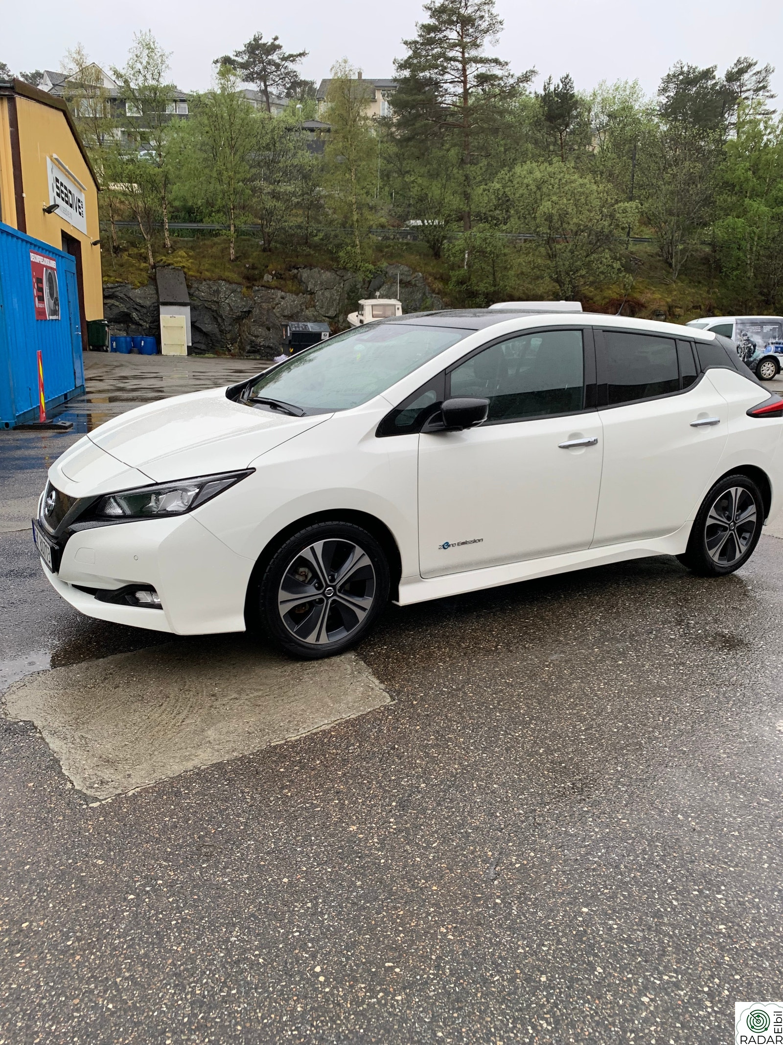 NISSAN Leaf 40kWh TEKNA 40KWH 90KW
